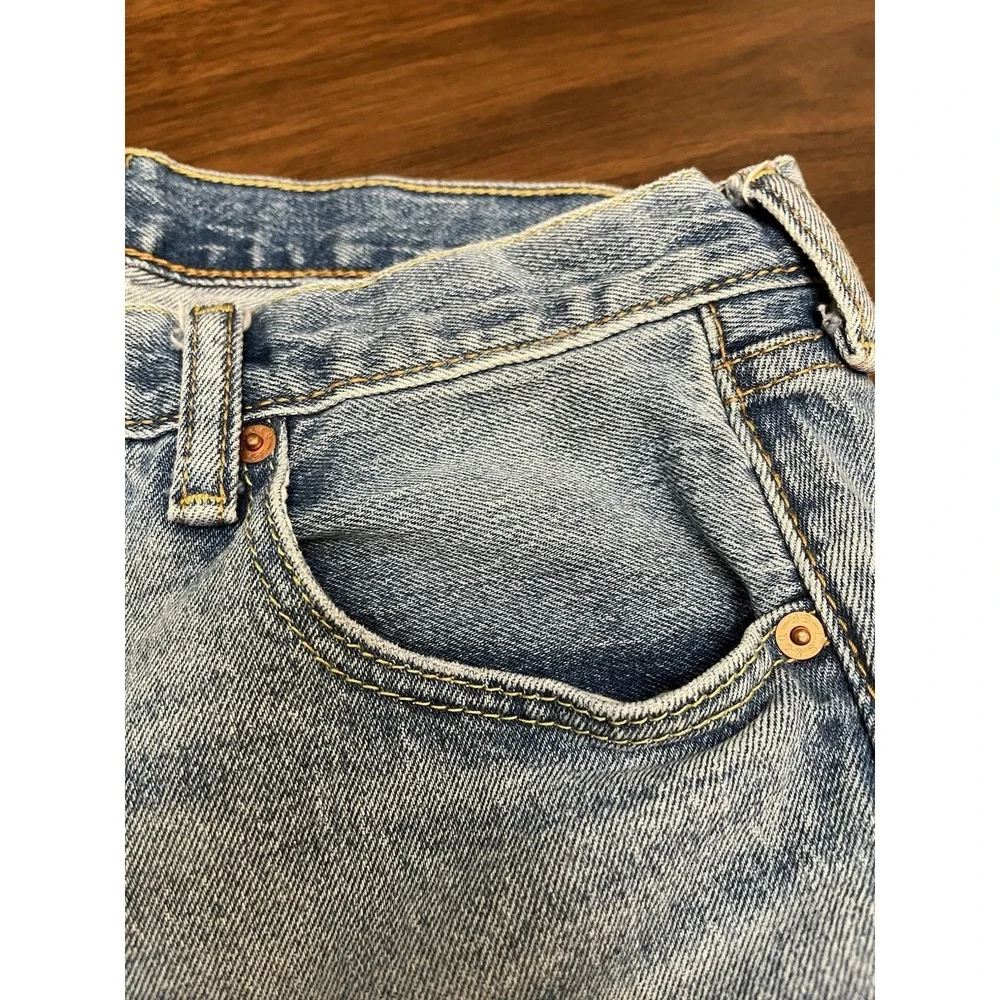 Levi's 501 Men's 33x32 Straight Jeans Blue Denim Light Wash Regular Fit Y2K